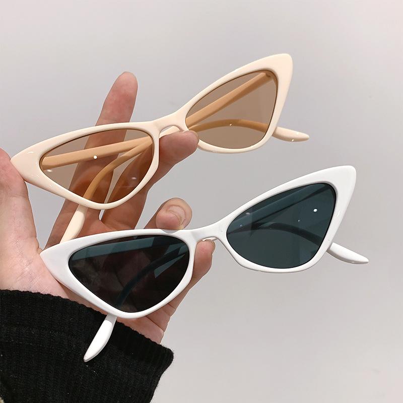 Vintage Triangle Cat Eye Sunglasses Women Fashion Luxury Designer Classic Punk Shades UV400 Protection
