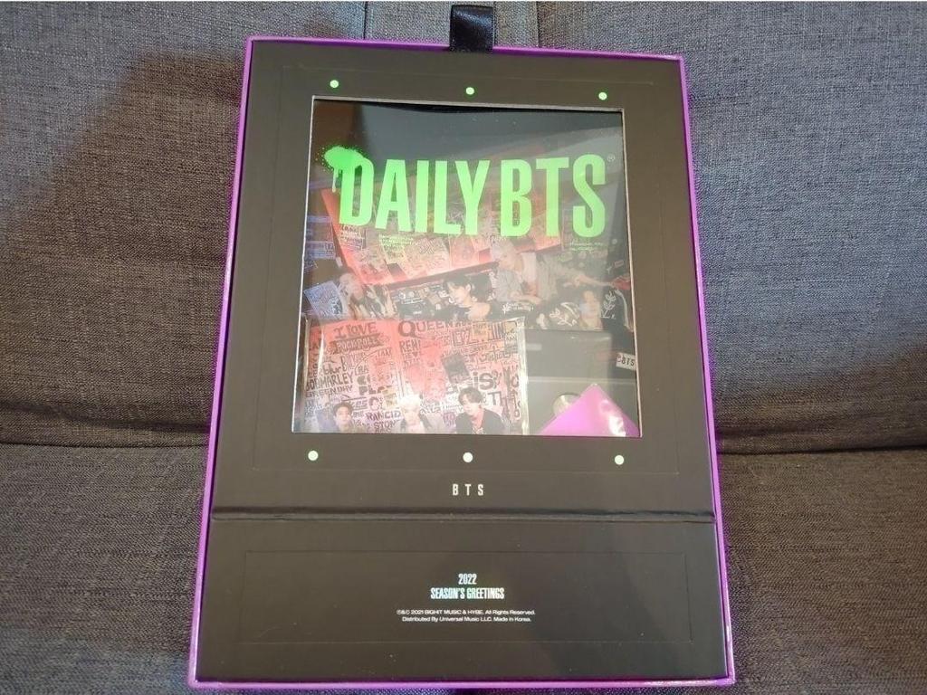 [USED] BTS 2022 Seagreen