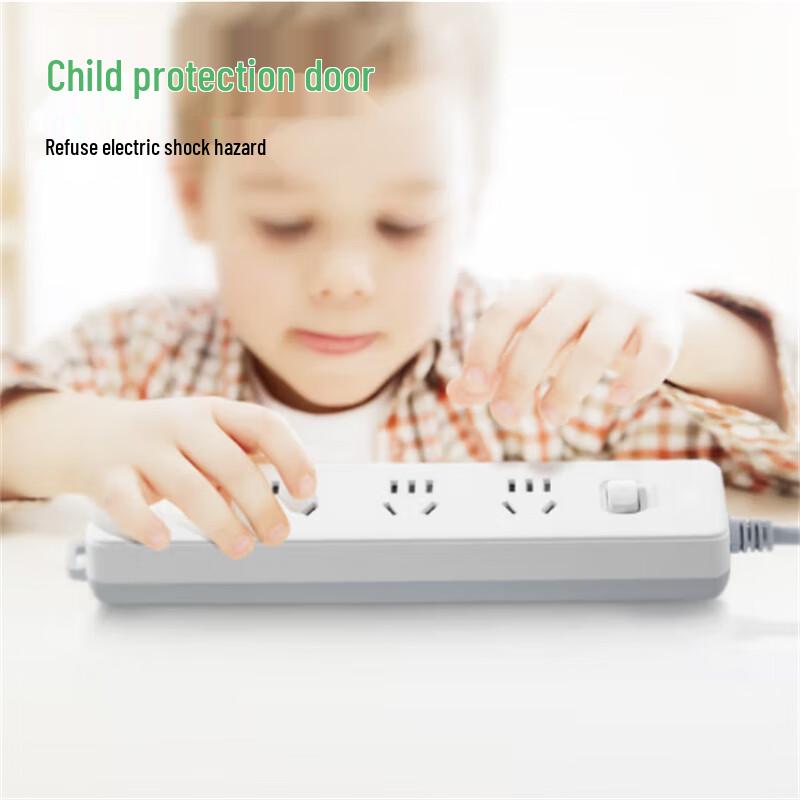 BULL Classic White 4-Outlet Power Strip