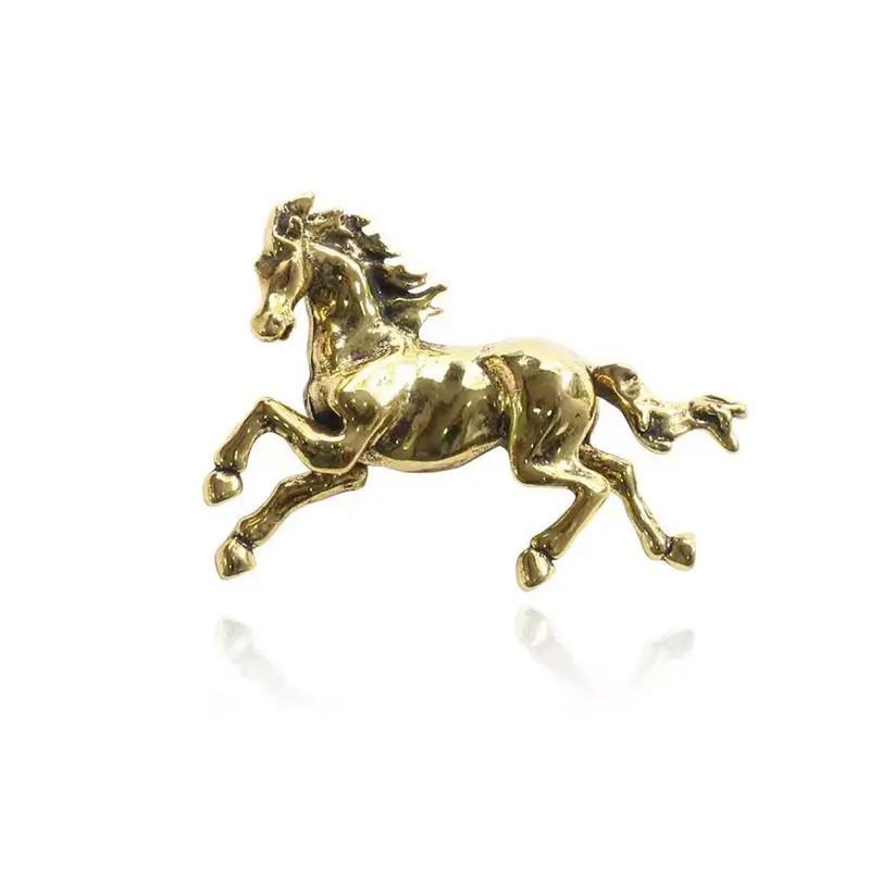 1Pc Cloth Decoration Fresh Horse Brooch Exquisite Metal Brooch Gift Zinc Alloy