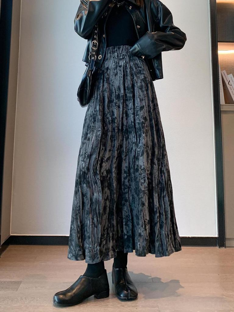 Women's Retro Tie-Dye Velvet Pleated Midi Skirt - Thickened A-line for Autumn/Winter, High Waist, Drapey, Long Skirt