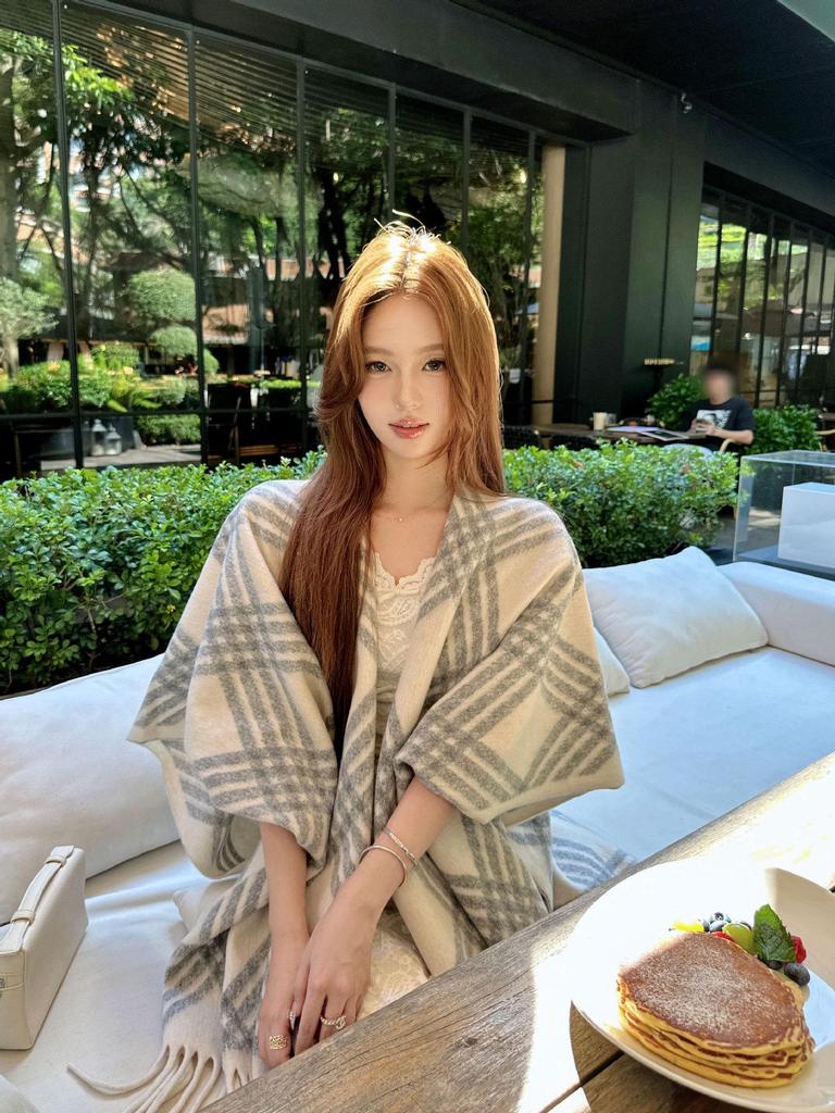 Retro Striped Tassel Korean Cape: High-End Warm Plaid Scarf Shawl
