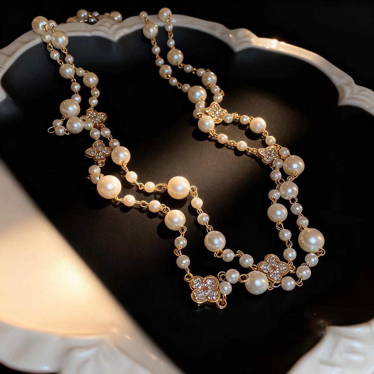 Элегантное женское осенне-зимнее многослойное колье-свитер с клевером и жемчугом