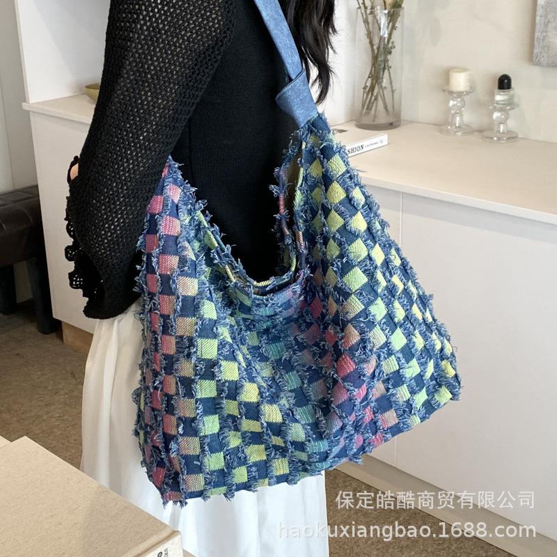 Casual Big Bag Women 2025 New Denim Shoulder Bag Large Capacity Class Commuter Messenger Bag Bucket Bag