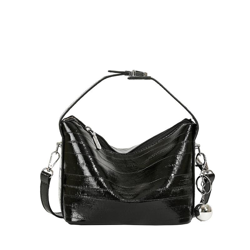 Shoulder Bag Women's New Fashion Versatile Messenger Bag Girl Hand Bag