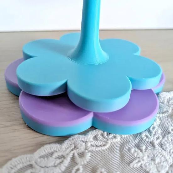 3D Printed Flower Yarn Holder for Crocheting Knitting Tangle-Free Yarn Ball Dispenser Stand Smooth Yarn Spinner for Women Crafters
