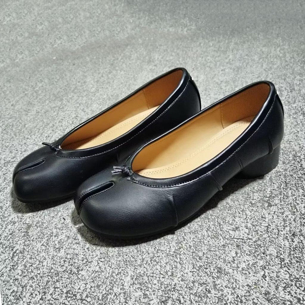 Mary Jane Tibi Split-toed Shoes Women's 25 New Thick Heel Fashion Simple Retro Pleated Pig's Trotters Ballet Shoes