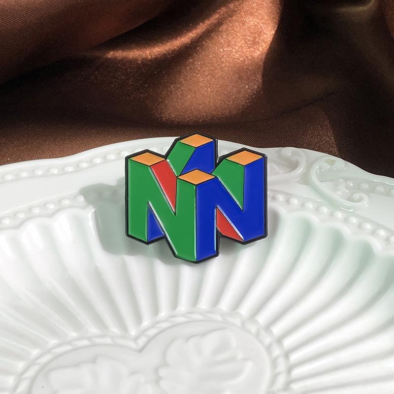 Creative British Brooch, Personalized Three-dimensional Geometric Letter N Badge, Cute and Colorful Clothing Bag Accessories.