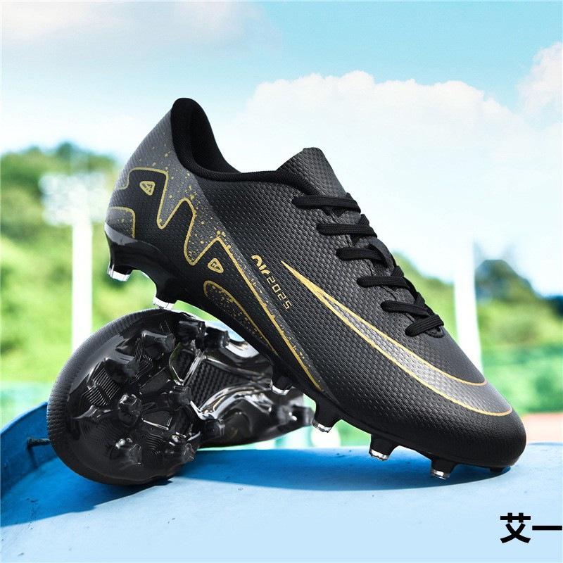 Indoor Outdoor Sports Shoes Professional Game Training Shoes Low Breathable Football Shoes