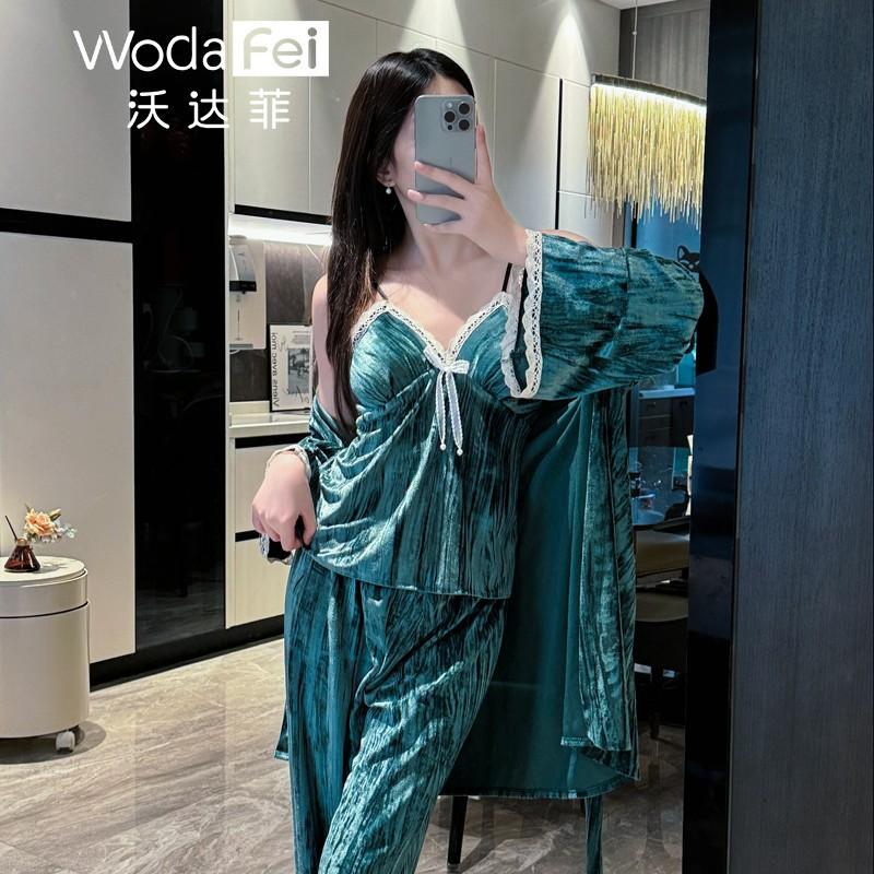 1011 autumn and winter new V-neck lace gold diamond fleece suspender trousers nightgown three-piece set girl style sweet loungewear