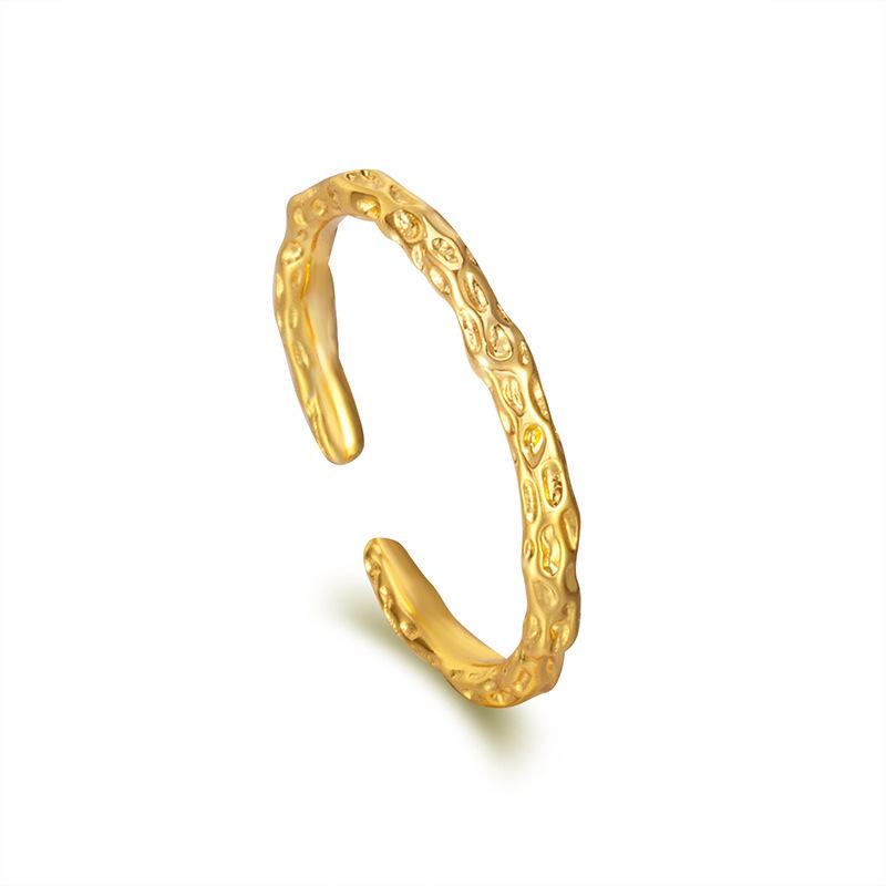 Colorfast Titanium Steel Hammered Texture Women's Minimalist Index Ring - Wear Without Removal