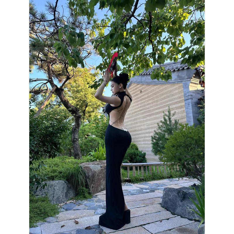 

Garis Мода Сексуальный Стиль Платье с Открытой Спиной и Бантом Женское 2024 Новое Поступление Сексуальное Темпераментное Платье с Полувысоким Воротником Black Midi Neck Dress S