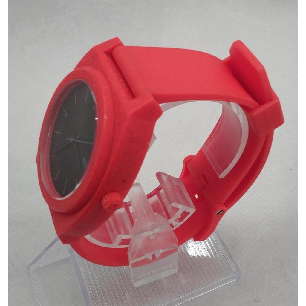 Used NIXON MINIMAL Orange Quartz Watch