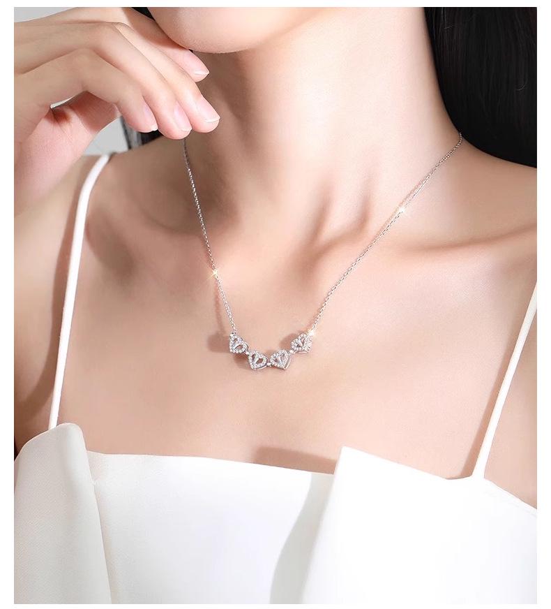 S925 Silver Four-Leaf Clover Necklace In Rotating Surprise Gift Box for Christmas, Valentine's, or Birthday