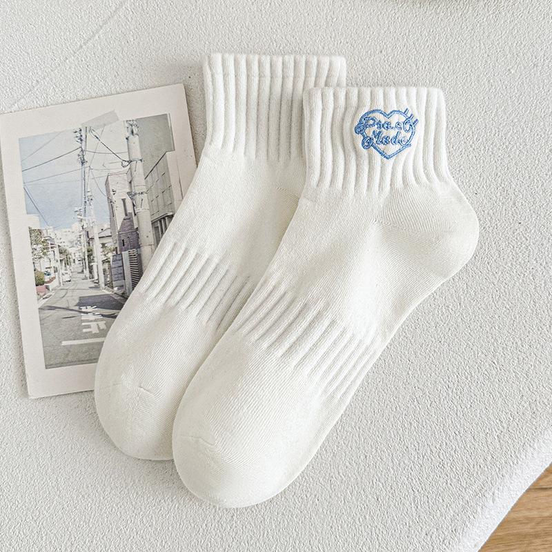 Ladies Spring and Summer All Match Waist Sports Embroidery Love Short Tube Boat Socks
