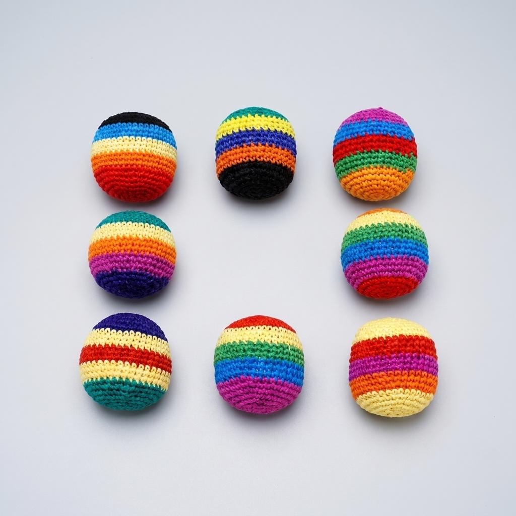 Lot de 6 Footbags Tissés à la Main au Crochet pour Jeux de Jonglage, de Coordination et Activités Extérieures