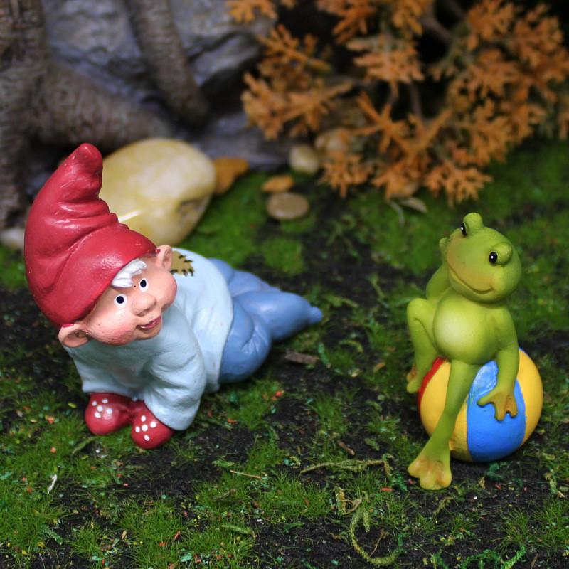 Resin Baby Gnome And Frog Miniature Garden Scene For Christmas Home Decor And Collectors