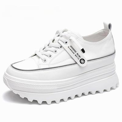 Scarpe con zeppa con plateau in vera pelle da 5,5 cm Sneaker robusta Scarpe casual autunnali primaverili comode e traspiranti bianche
