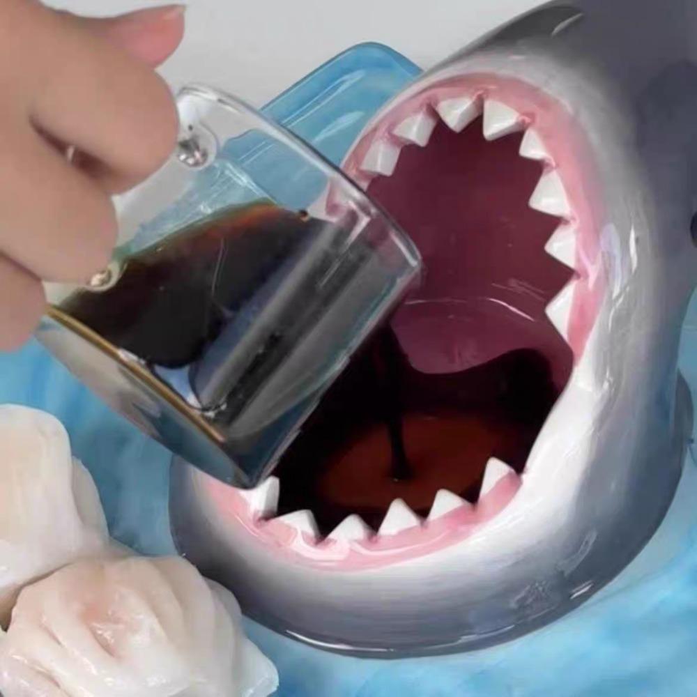 Handmade Tableware Ceramic Seaside Shark Plate Dumpling Plate Dessert Plate Dining Table Kitchen Decoration Sushi Plate