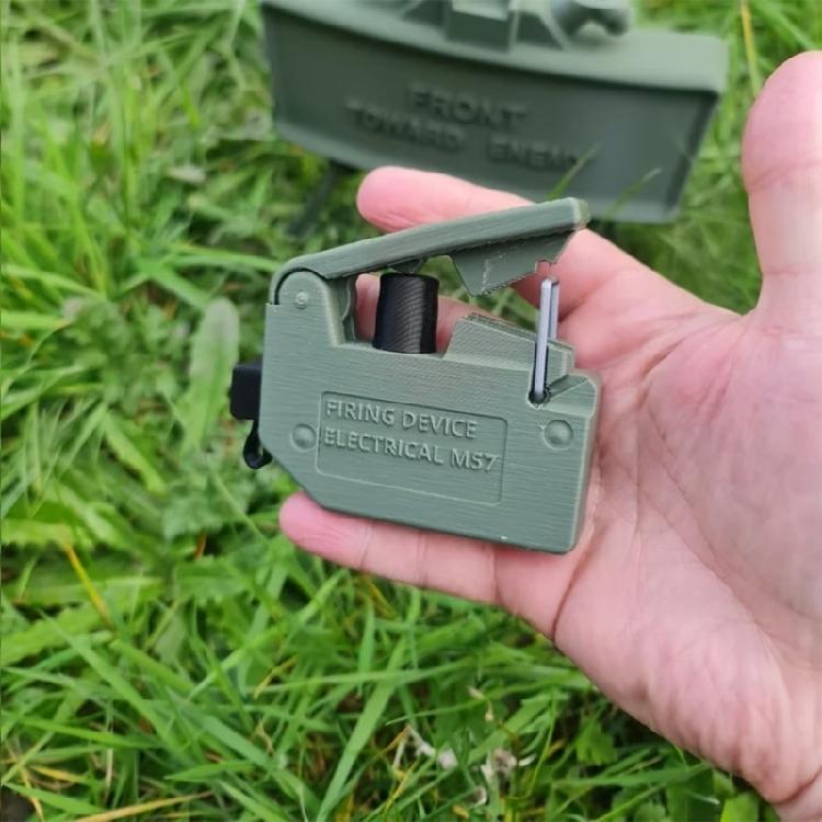 Warfare Styles Miniature Object Landmind Firing Device Model Replicas for Collector Showcases or Desktop Decoration
