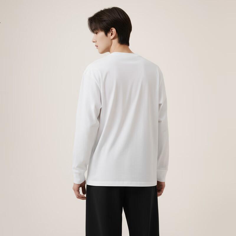 NIKE Men s Pullover Sweatshirt