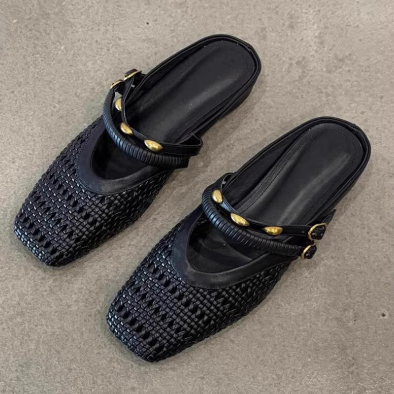 Fashion High Quality Hand Made Woven Black Slippers Women Fashion Metal Rivets Decoration Flat Slippers Comfort Breathable Office Shoes