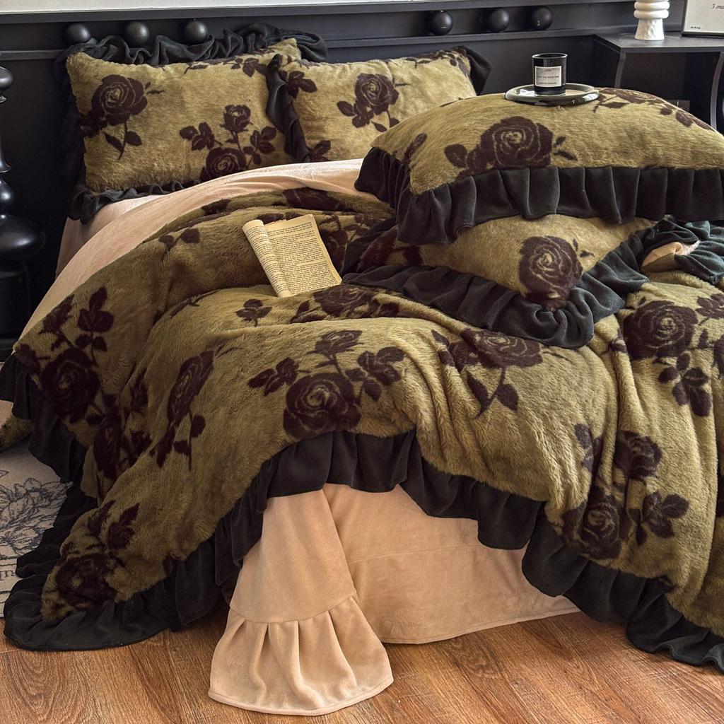 סט מצעים יוקרתי לחורף עם הדפס נמר ופרוות ארנב, ארבעה חלקים - כיסוי שמיכה עם ריפוד נוסף והגדלת עובי לחימום ונוחות משופרים.