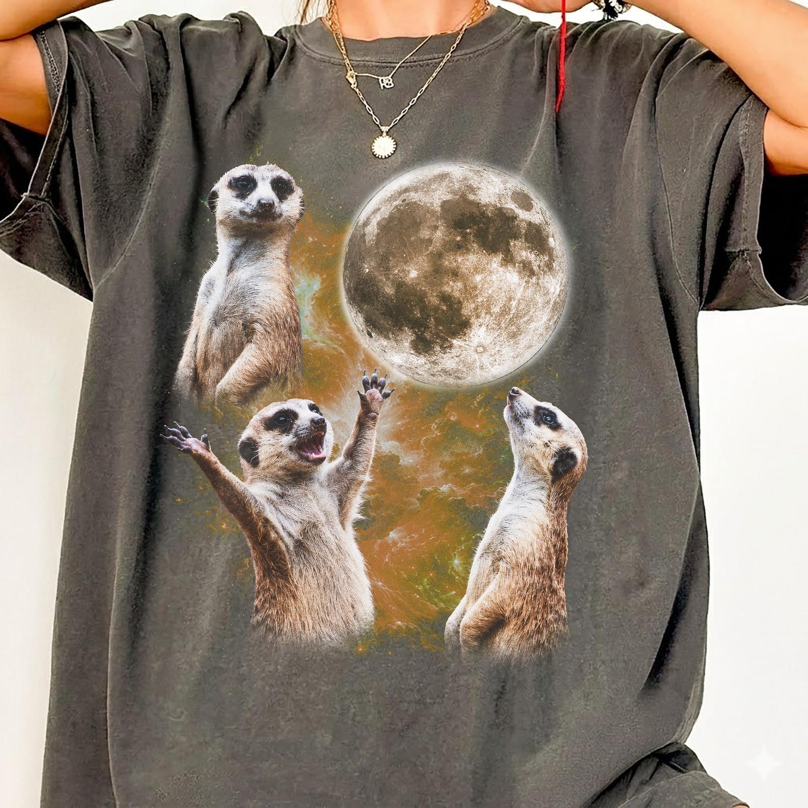 Meerkat Moon T-Shirt, Three Meerkats Safari Animal Tee, Retro Zoo Graphic 2XL