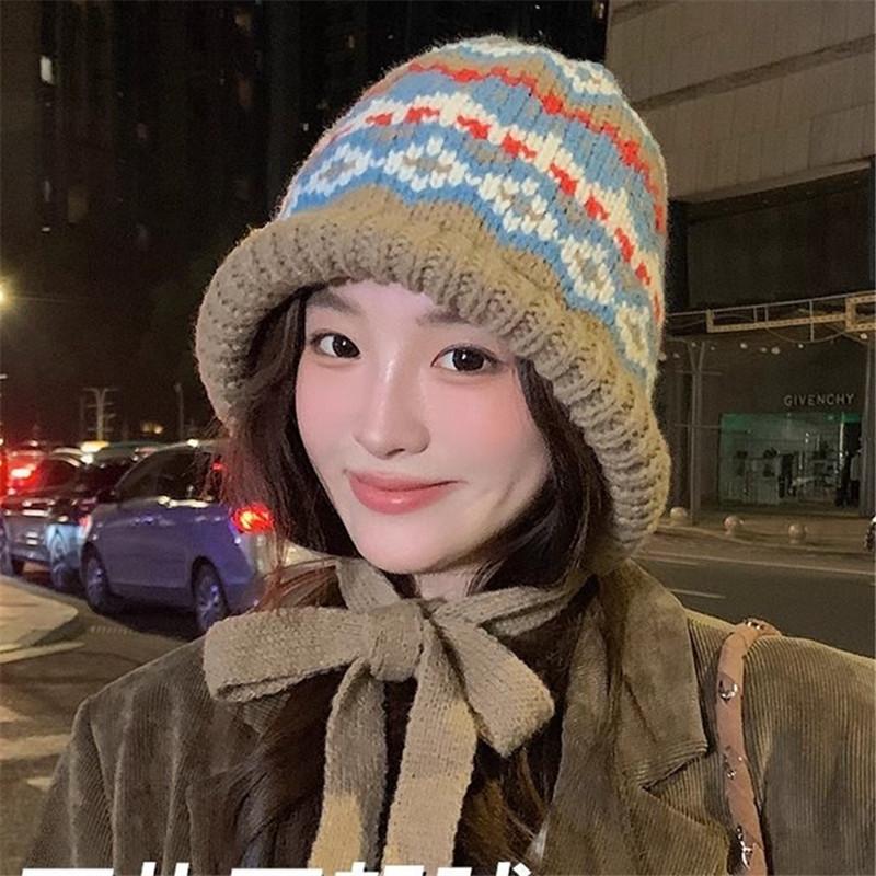 

Милая шапка с ремешком, жаккардовая вязка, защита ушей, теплые наушники, шапка-бини, на шнуровке, ветрозащитная, пуловер, шапочки