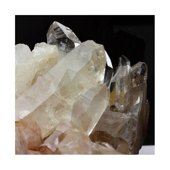 Quartz hyalin 607.8 carats