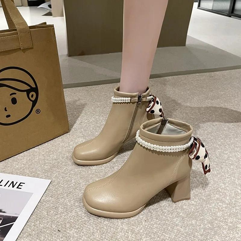 Chelsea Schleife Perle Klobige Stiefel Damen Sexy High Heels Schuhe Neuer Trend 2024 Winter Eckige Zehen Knöchelstiefel Pumps Motorrad Botas