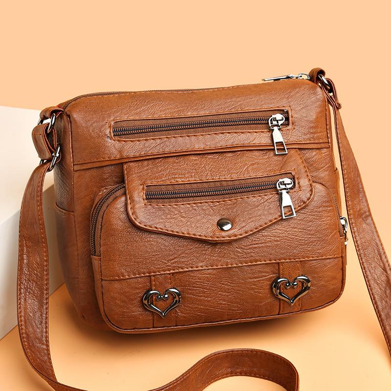 Retro Love Decorative Shoulder Bag, Suitable for Women's Daily Travel Matching, Multi Pocket Crossbody Bag, Large Capacity Women's Bag