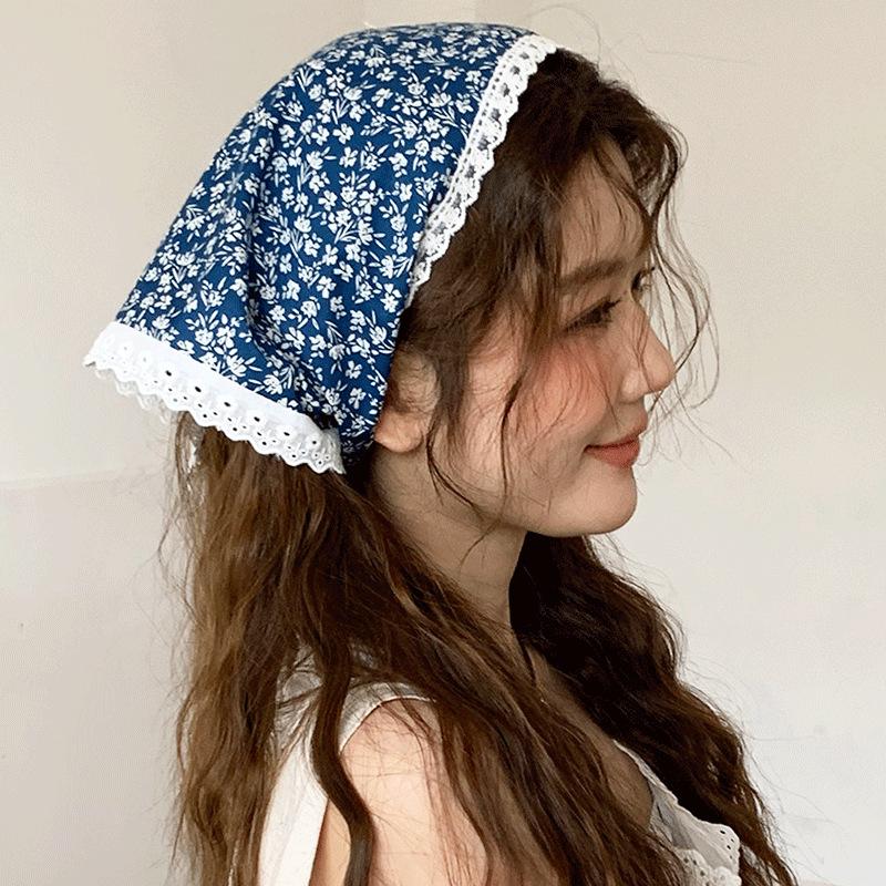 2026 Pastoral Style Lace Triangle Scarf Headband - Sweet Temperament Retro Plaid Ribbon Accessory.