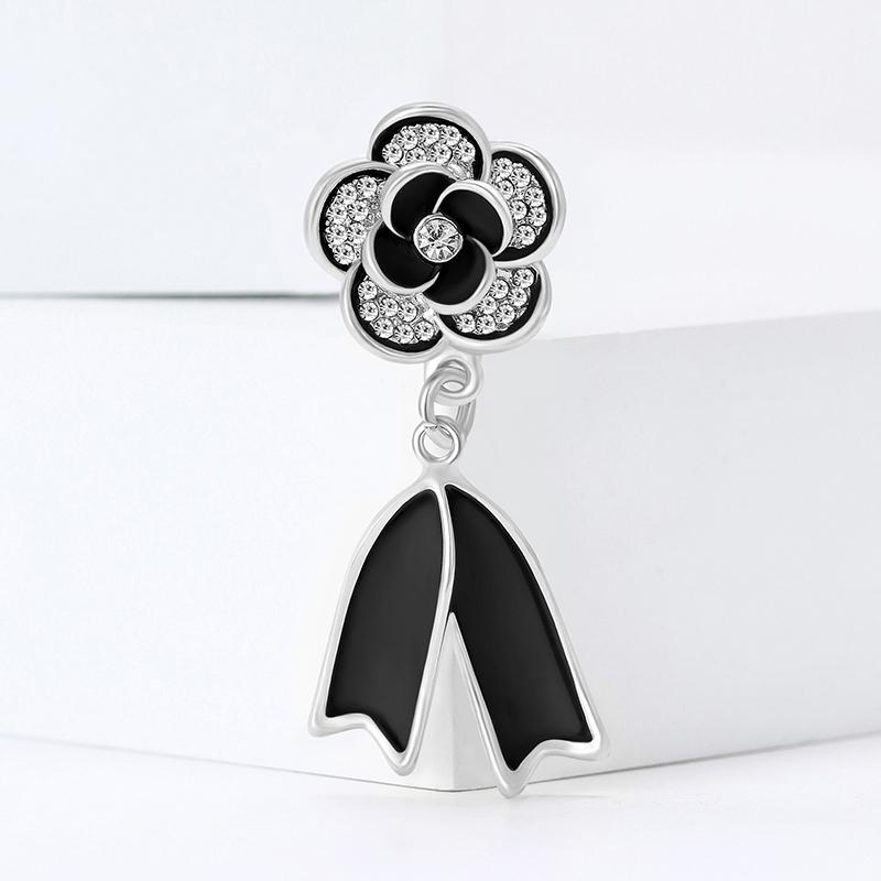 Exquisite Rhinestone Camellia Flower Brooches Pin Women S Clothing Coat Accessories Gifts 1pc