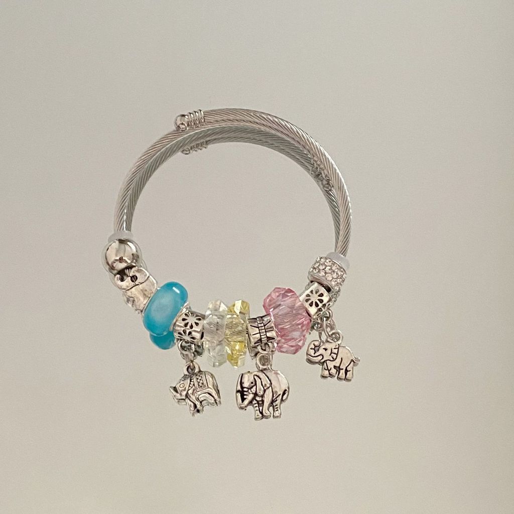 Modern Elephant Bead Bracelet With Stainless Steel Material For Fashion Casual Wear