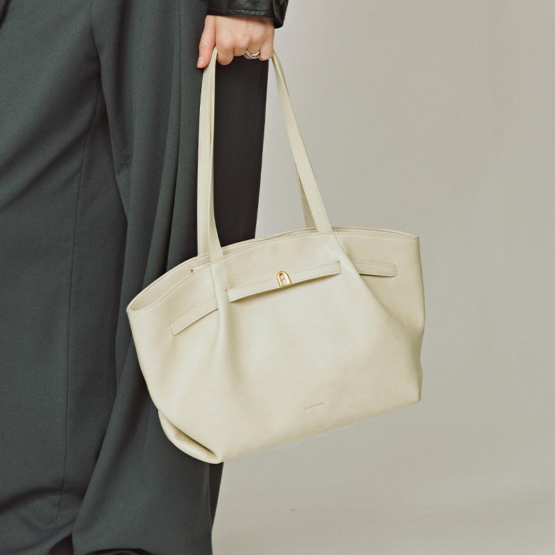 New LA FESTIN Top Grain Cow Leather Handbag, Shoulder Bag, Underarm Tote Large Women's Cardamom Brown/Coconut/Raven Black 622381