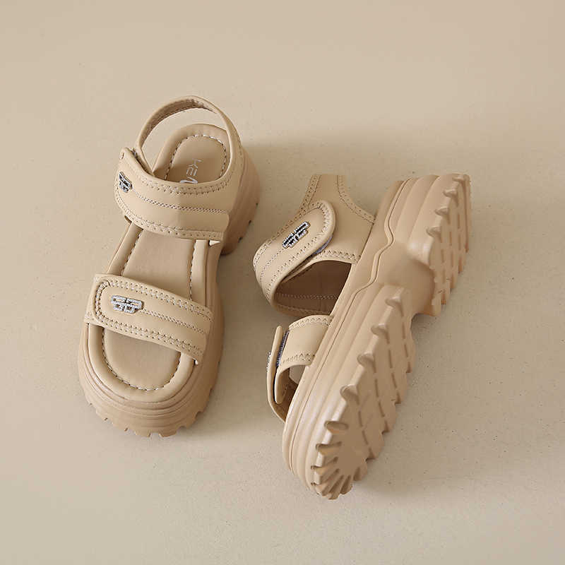 Fashion Open From The Back Round Foot Woman's Slippers For Travel Trainers Shoes Sandal Unisex Sneakers Sport First Degree Brand