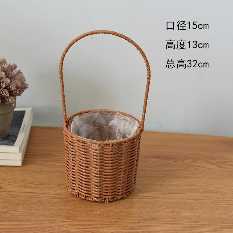 Processing custom imitation rattan woven flower basket, hand-woven waterproof gift basket with flowers, hand-woven hand-held gift basket