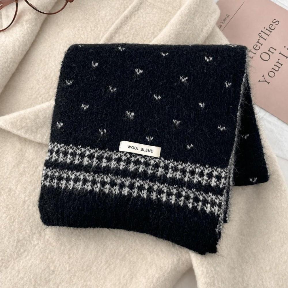 Retro Knitted Scarf 160×22cm Winter Scarf Versatile Ladies Wool Scarf