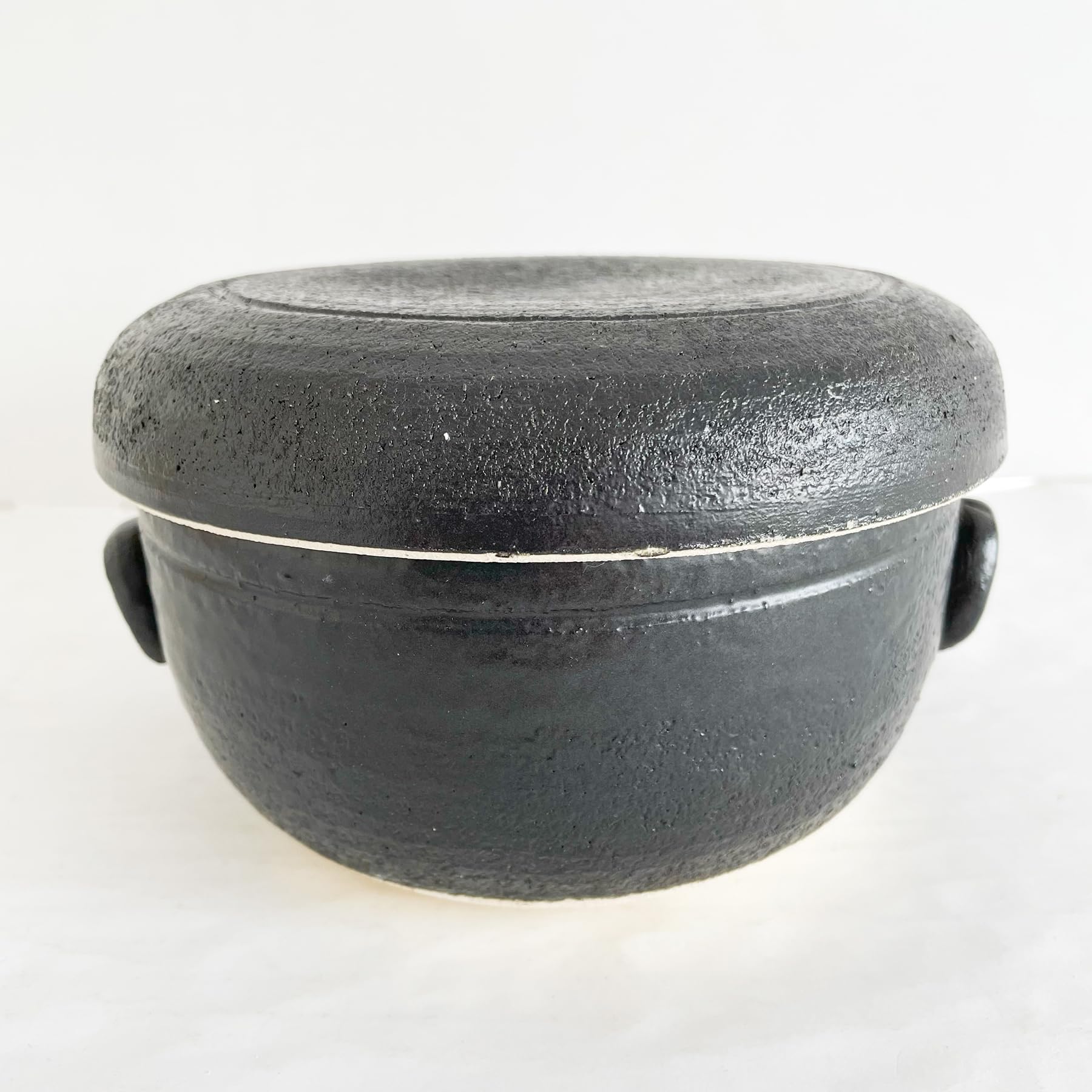 

Microwave-safe ceramic rice container (for refrigeration), made in Japan, Banko ware, perfect as a gift (2 cups).