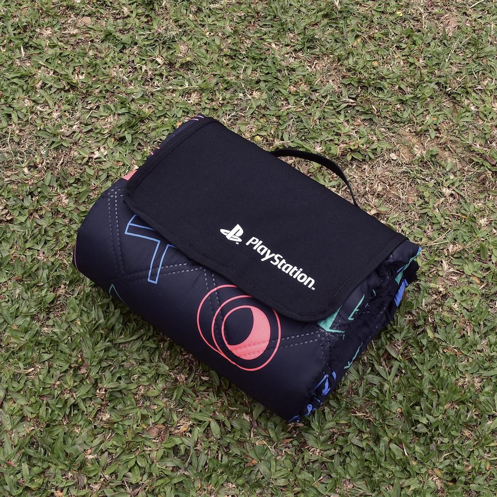 FANTHFUL Picnic Pad for PlayStation