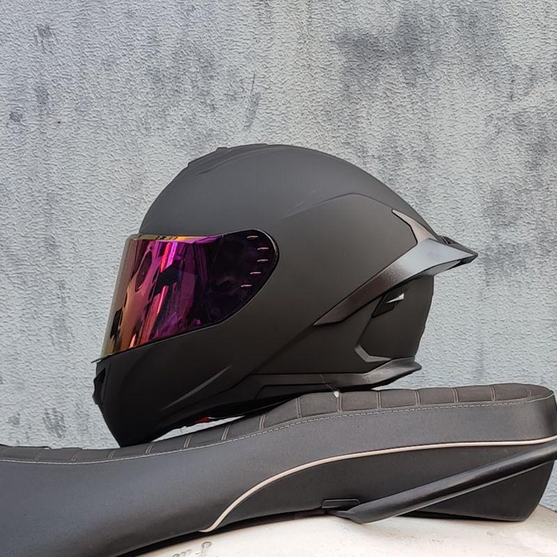 Unisex Full-Face Motorcycle Helmet with Gundam Design, Summer-Compatible, Large Spoiler, Bluetooth Slot