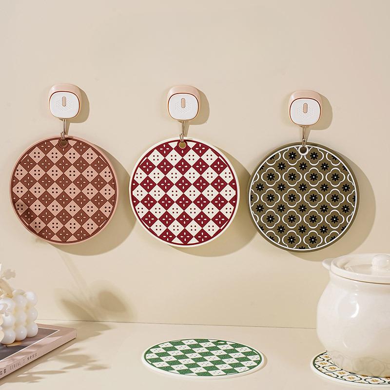 Chessboard Coasters Home Kitchen Table Plate MATS Heat-resistant Thickened Clay Pot MATS