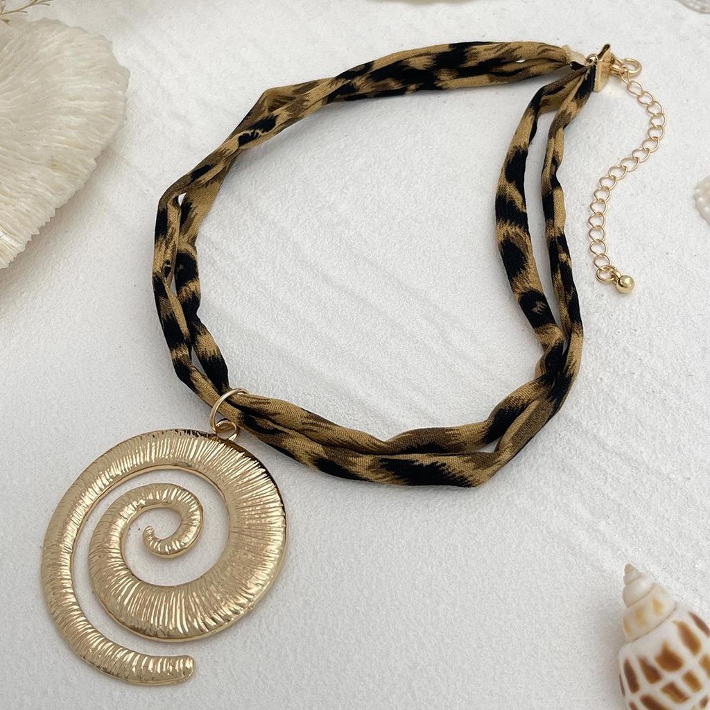 Haute Feeling Strandkolleksjon Anheng Halskjede Sexy Leopardtrykk Hjerte Legeringskjede Mote Personlig Pendler Damehalskjede