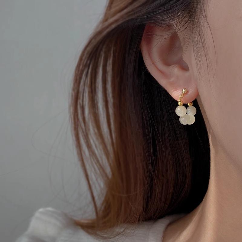 2026 New Hot Style Imitation Hetian Jade Stud Earrings for Women - Versatile No-Piercing Ear Clips