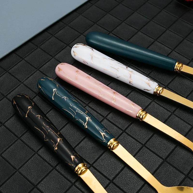 Nerezová lžíce imitace keramické rukojeti netová červená lžíce korejská lžíce krása kreativní domov káva míchací lžíce