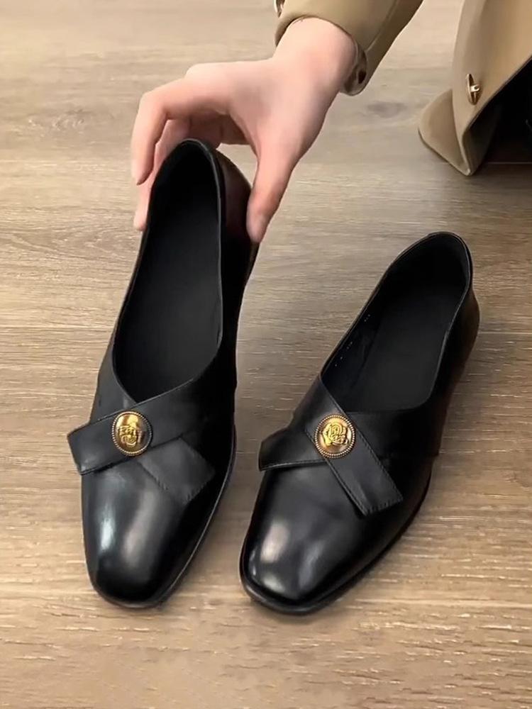 Cowhide version~ retro shallow mouth small leather shoes gold coin square head low heel grandma shoes one pedal black single shoes loafers