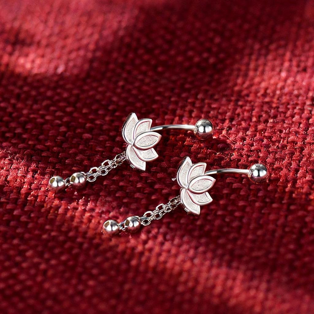 Temperament Lotus Fringed Earrings Women's High-end Minimalist Earrings Cold Wind Ear Jewelry Fashion Light Luxury Niche Versatile