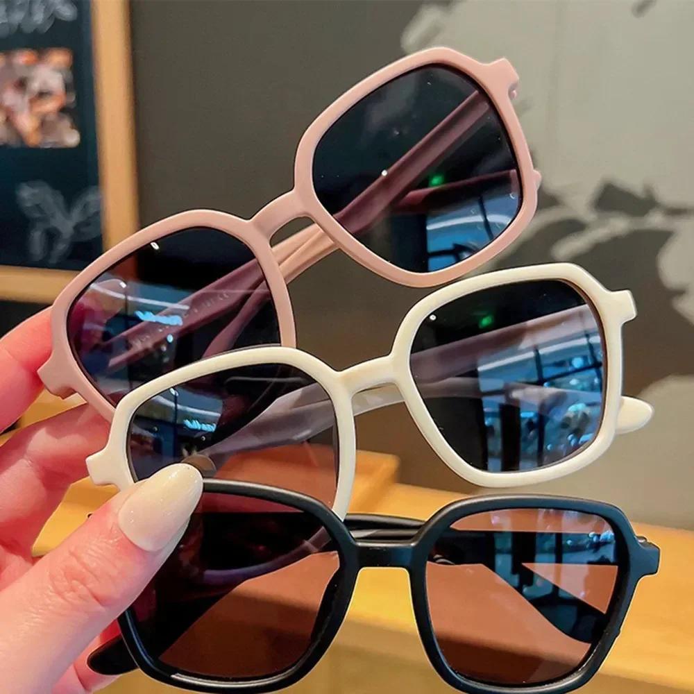 Fashionable Candy-colored Sunglasses for Kids Seaside UV-proof Children Sunglass Photo Prop