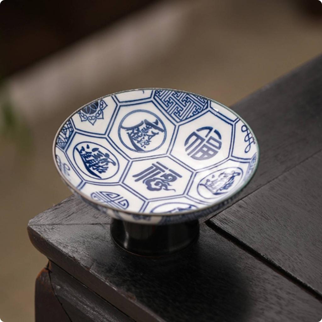 Blue and White Pedestal Bowl Decorative Porcelain Fruit Bowl Porcelain Tea Snack Plate Easy To Clean Pedestal Dessert Plate